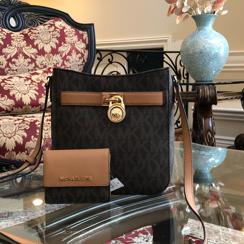 Authentic Michael Kors crossbody handbag&wallet - Picture 2 of 8
